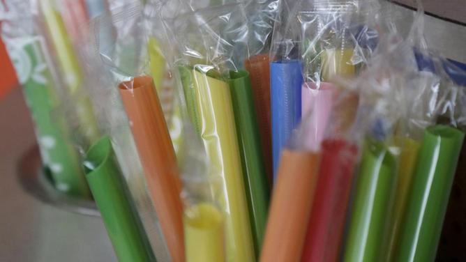 Victoria has banned the supply or sale of single-use straws, drink stirrers, cutlery and plates. (AP PHOTO)