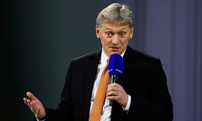 Người phát ngôn Peskov tại cuộc họp báo ở thủ đô Moskva cuối năm 2021. Ảnh: Reuters.