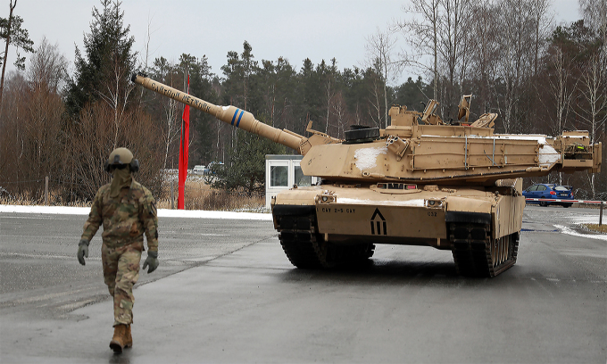 Xe tăng M1 Abrams của Mỹ tại thao trường Grafenwoehr ở Đức tháng 12/2020. Ảnh: US Army.