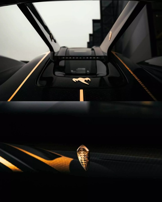 Koenigsegg Jesko thân carbon trần dùng vàng 24k trang trí - Ảnh 7.