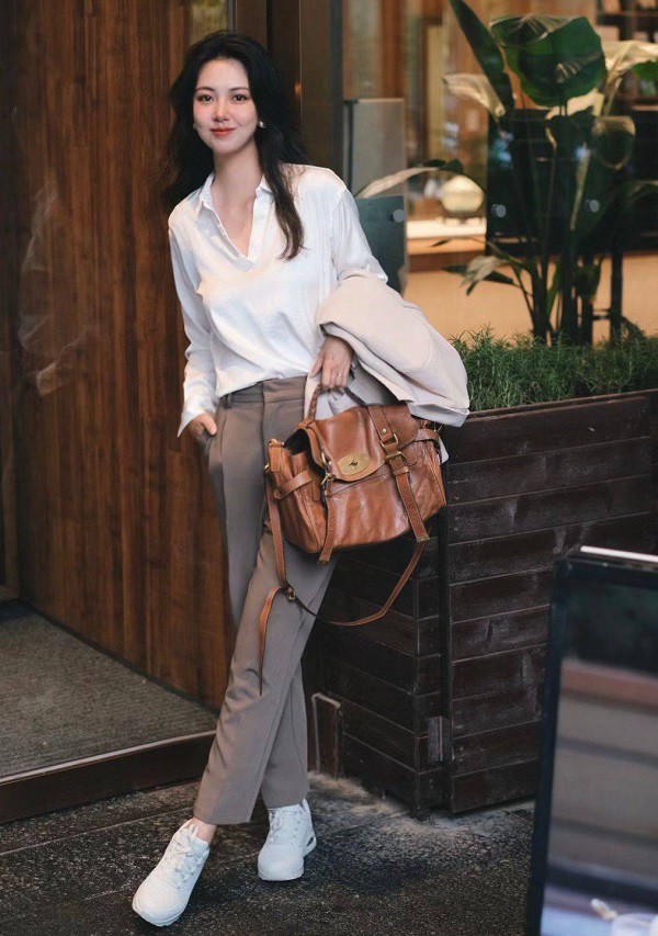 Xu hướng đồ công sở 2024: 4 kiểu quần dài được ưa chuộng nhất, chị em sắm về mặc đẹp quanh năm - 5