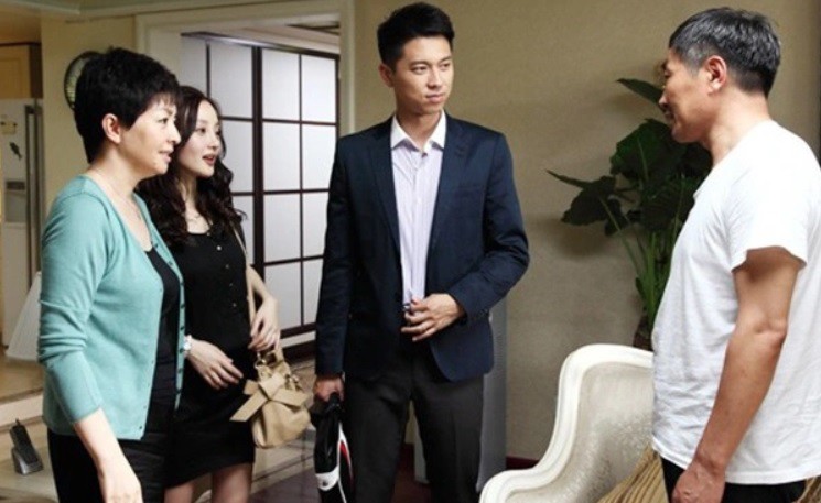 Đang ru con ngủ thì người phụ nữ lạ vào nhà, chị ta hỏi một câu khiến tôi ngã quỵ - 1