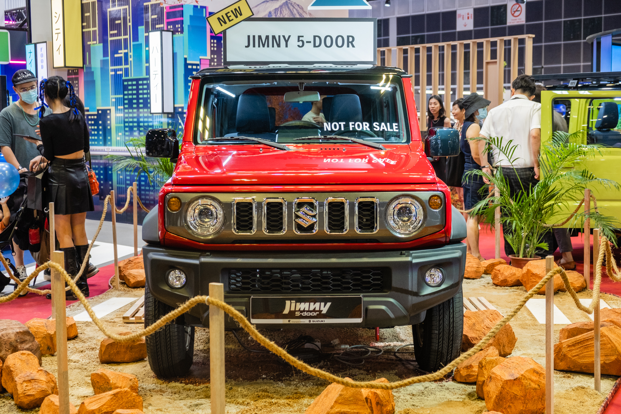 Xem thử Suzuki Jimny 5 cửa sắp bán tại ĐNÁ: Thực dụng hơn, nhiều khách Việt đang mong chờ - Ảnh 2.