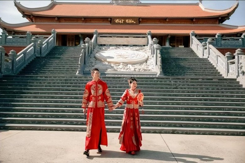 Mẹ “bắt” lấy chồng Hàn Quốc, 9X lại lấy chồng Trung Quốc vì mê phim Trung - 4
