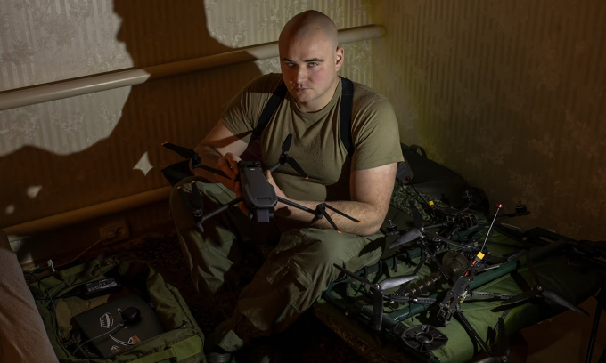 Phi công UAV Ukraine Gleb Molchanov trong bức ảnh đăng ngày 25/1. Ảnh: Guardian