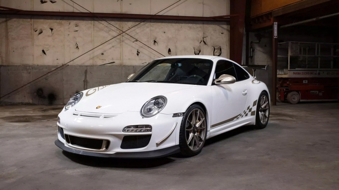 Porsche 997 GT3 RS sau 14 năm sử dụng vẫn được rao bán hơn 200.000 USD- Ảnh 1.