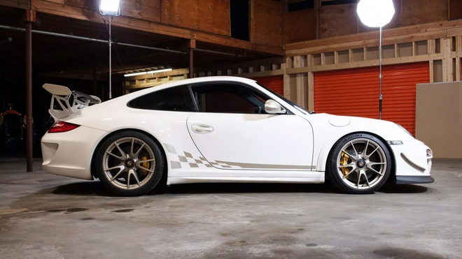 Porsche 997 GT3 RS sau 14 năm sử dụng vẫn được rao bán hơn 200.000 USD- Ảnh 2.