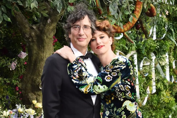 Vợ chồng tác giả Neil Gaiman - ca sĩ Amanda Palmer. Cả hai kết hôn vào năm 2011 và ly hôn năm 2022. Ảnh: WireImage