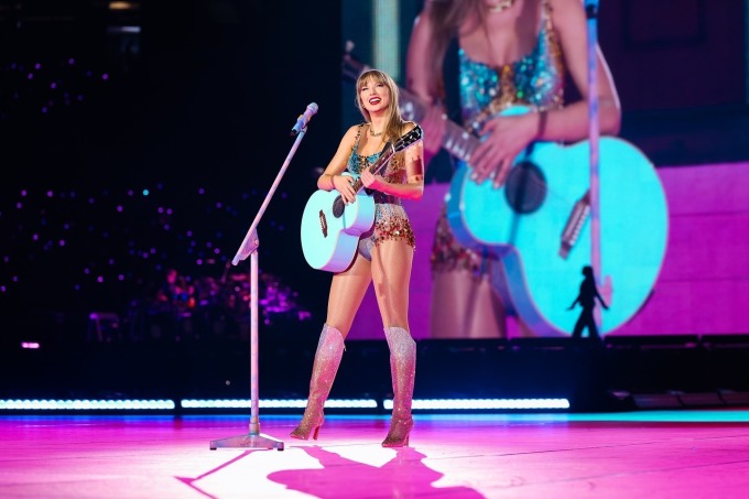 Taylor Swift trên sân khấu The Eras Tour. Ảnh: Instagram Taylor Nation