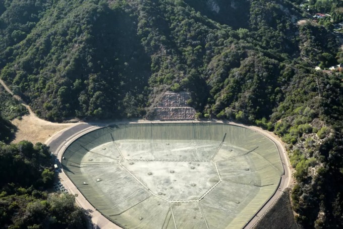 The Santa Ynez Reservoir as seen from above in September 2022. (Hayley Smith/Los Angeles Times)