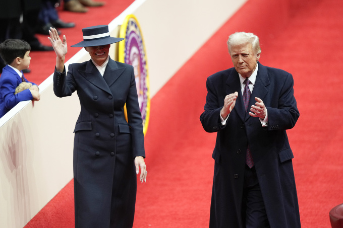 Ông Trump và bà Melania tại lễ nhậm chức ở Điện Capitol ngày 20/1. Ảnh: AP