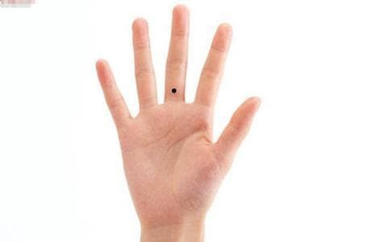 Người có 4 nốt ruồi này vừa giàu vừa sang, cả đời phú quý - Hình 6 Nguoi co 4 not ruoi nay vua giau vua sang, ca doi phu quy-Hinh-6