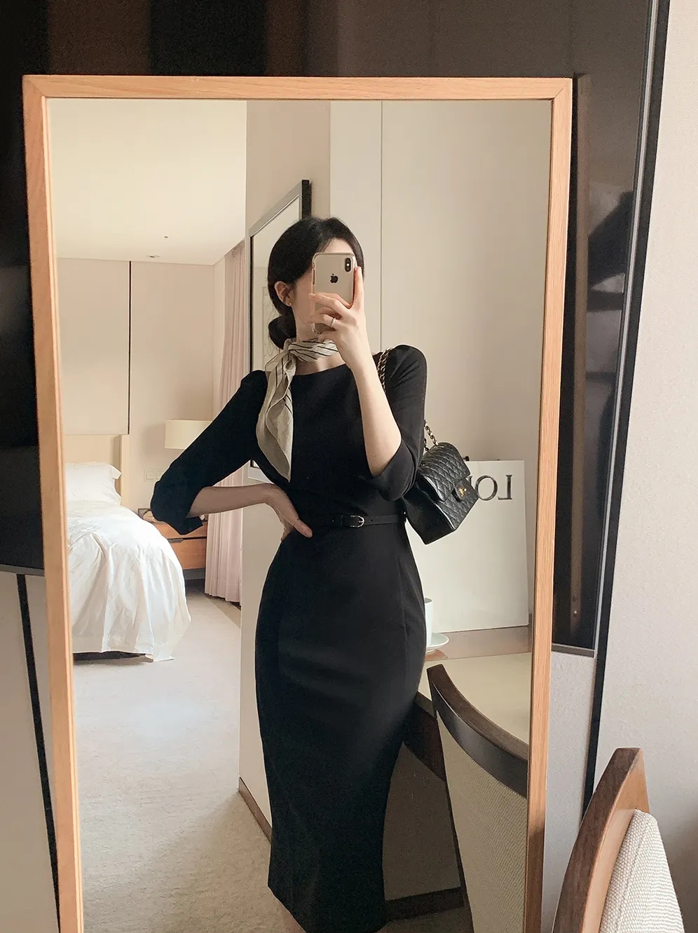 Mặc đẹp đi làm mỗi ngày không khó như bạn nghĩ: Chị em công sở chỉ cần nhớ 6 công thức này - 17