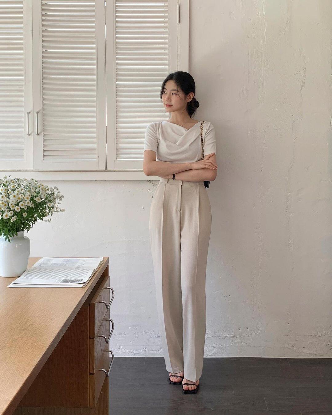 Mặc đẹp đi làm mỗi ngày không khó như bạn nghĩ: Chị em công sở chỉ cần nhớ 6 công thức này - 4