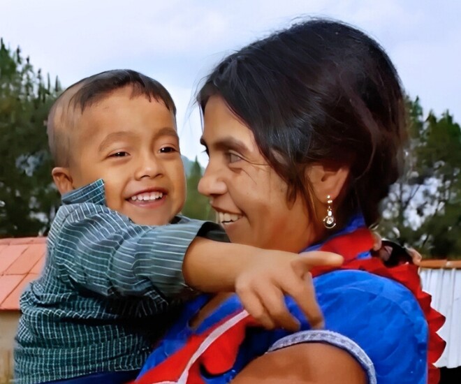 Mang bầu lần 9, sản phụ 40 tuổi người Mexico trải qua ca sinh nở đặc biệt.