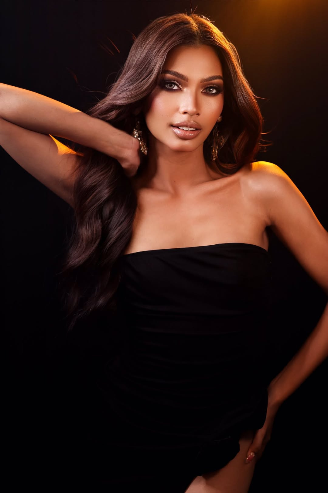 Diana hiện sinh sống tại thành phố Pagadian, là người mẫu chuyên nghiệp và theo học tại Mindanao State University - Buug.