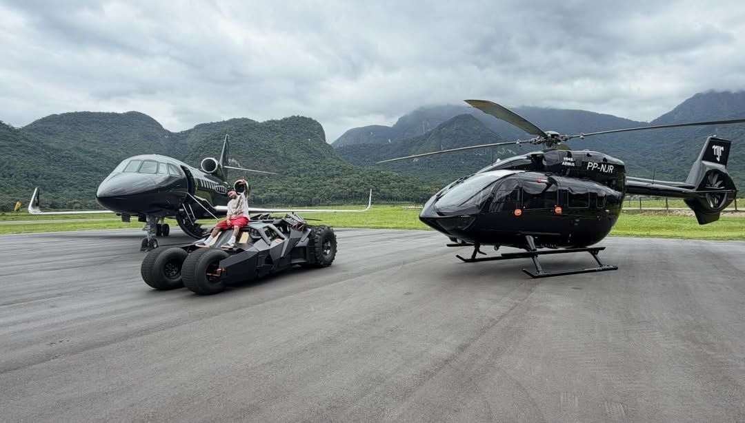 Nhìn bộ sưu tập phương tiện của Neymar mới thấy siêu xe chỉ như ‘muối bỏ bể’: Riêng trực thăng và chuyên cơ đã ‘đốt’ gần 1.500 tỷ đồng- Ảnh 2.