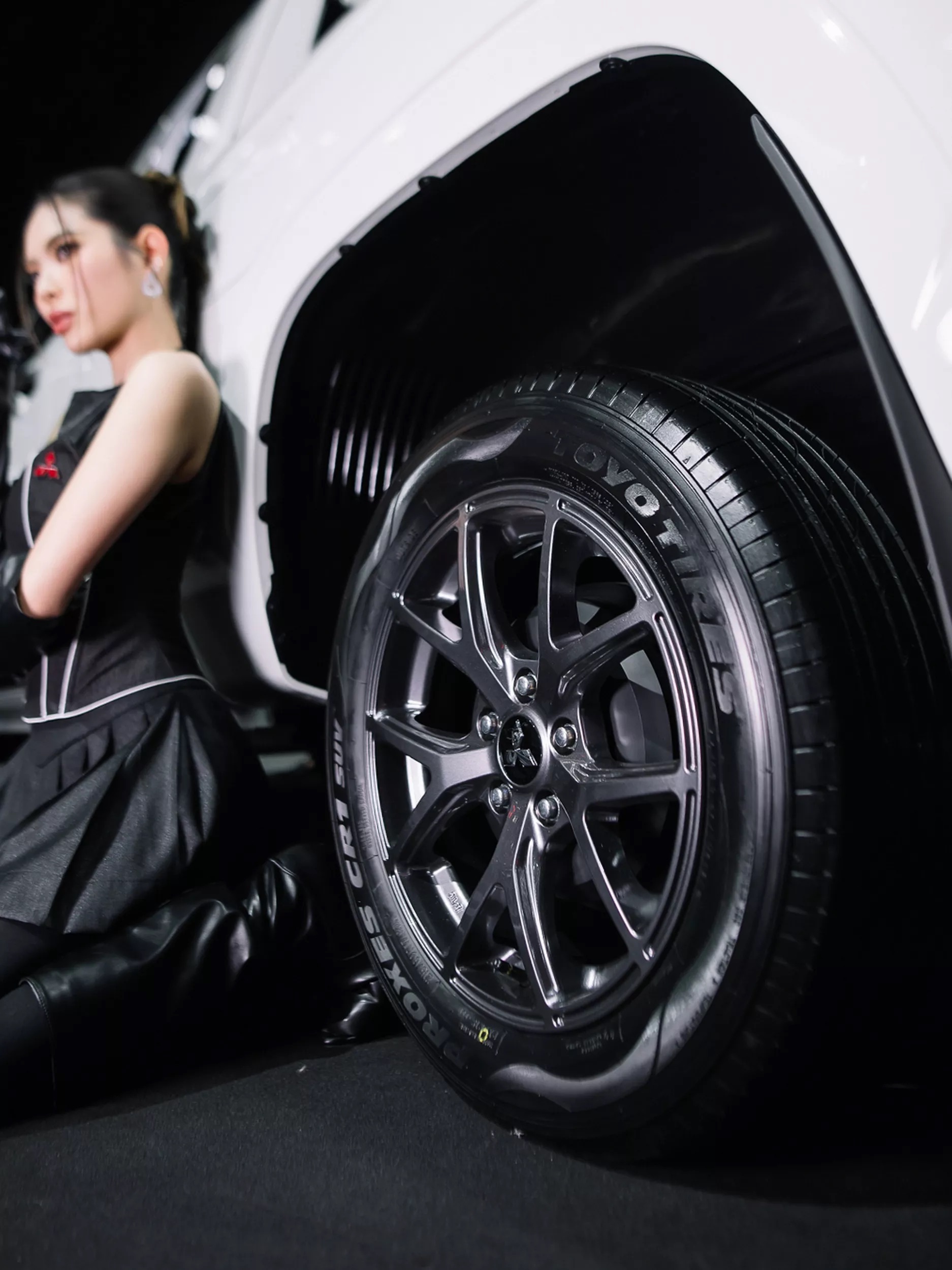 Mitsubishi Triton có thiết kế mới lạ mắt: Lưới tản nhiệt kiểu Xforce, mâm thể thao, dẫn động cầu sau nhưng có công nghệ hỗ trợ off-road- Ảnh 11. Mitsubishi Triton có thiết kế mới lạ mắt: Lưới tản nhiệt kiểu Xforce, mâm thể thao, dẫn động cầu sau nhưng có công nghệ hỗ trợ off-road- Ảnh 11.