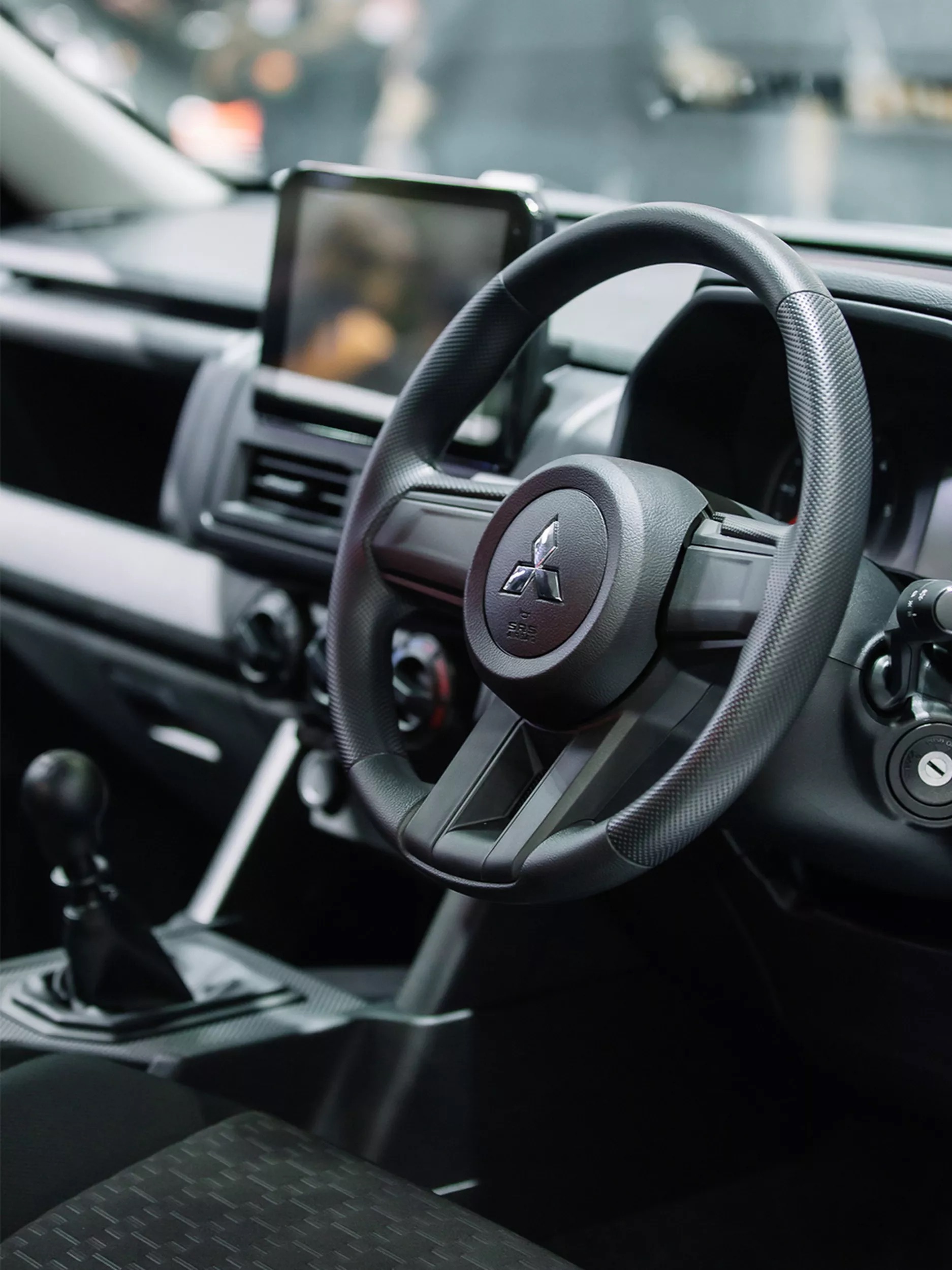 Mitsubishi Triton có thiết kế mới lạ mắt: Lưới tản nhiệt kiểu Xforce, mâm thể thao, dẫn động cầu sau nhưng có công nghệ hỗ trợ off-road- Ảnh 12. Mitsubishi Triton có thiết kế mới lạ mắt: Lưới tản nhiệt kiểu Xforce, mâm thể thao, dẫn động cầu sau nhưng có công nghệ hỗ trợ off-road- Ảnh 12.