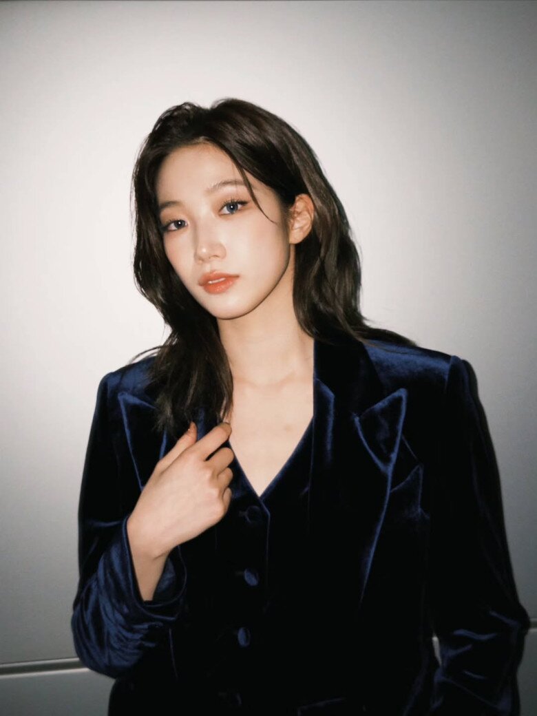 Sang năm mới, chị em thử 6 kiểu tóc trông như amp;#34;con nhà giàuamp;#34;, khí chất sang chảnh tăng vọt lại tôn ngũ quan hài hòa - 1