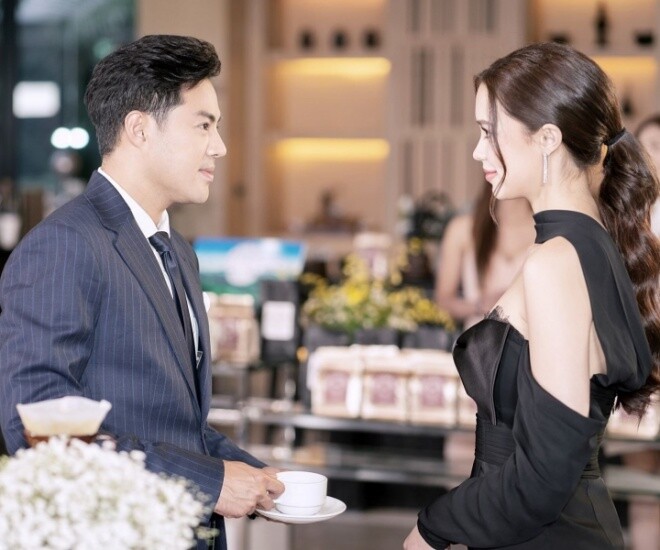 Là tôi chủ động theo đuổi anh. (Ảnh minh họa)