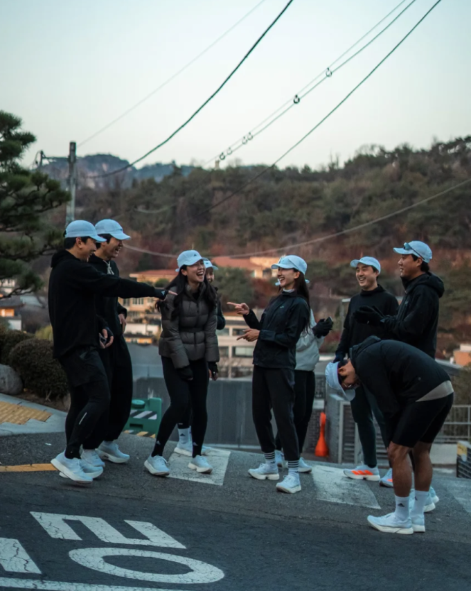 Trào lưu quẩy trong club từ sáng sớm - 2