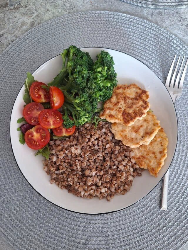 Hot girl bán nội y đổi đời nhờ lấy chồng đại gia, sau sinh giảm 15kg khoe rãnh bụng amp;#34;con kiếnamp;#34; đẹp mê hồn - 6