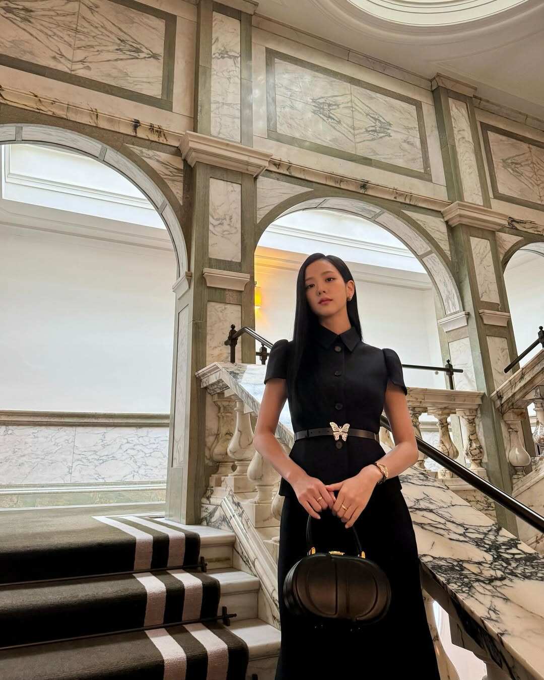 4 công thức amp;#34;ruộtamp;#34; giúp mỹ nhân đẹp nhất thế giới amp;#34;hack dángamp;#34; đỉnh cao, hội chị em học ngay bí quyết kéo dài chân - 9