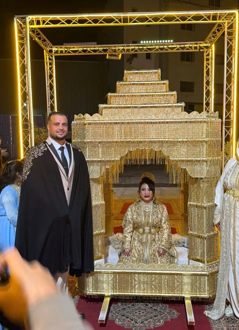 Chàng trai Morocco dùng kiệu 8 người khiêng, 5 hòm để cưới cô gái Việt về làm vợ, hồi môn của nhà gái cũng không kém - 6