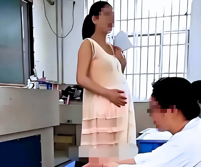 Cô giáo mang bầu mặc mỏng bị chụp lén, phụ huynh nộp đơn tố cáo nặc danh.