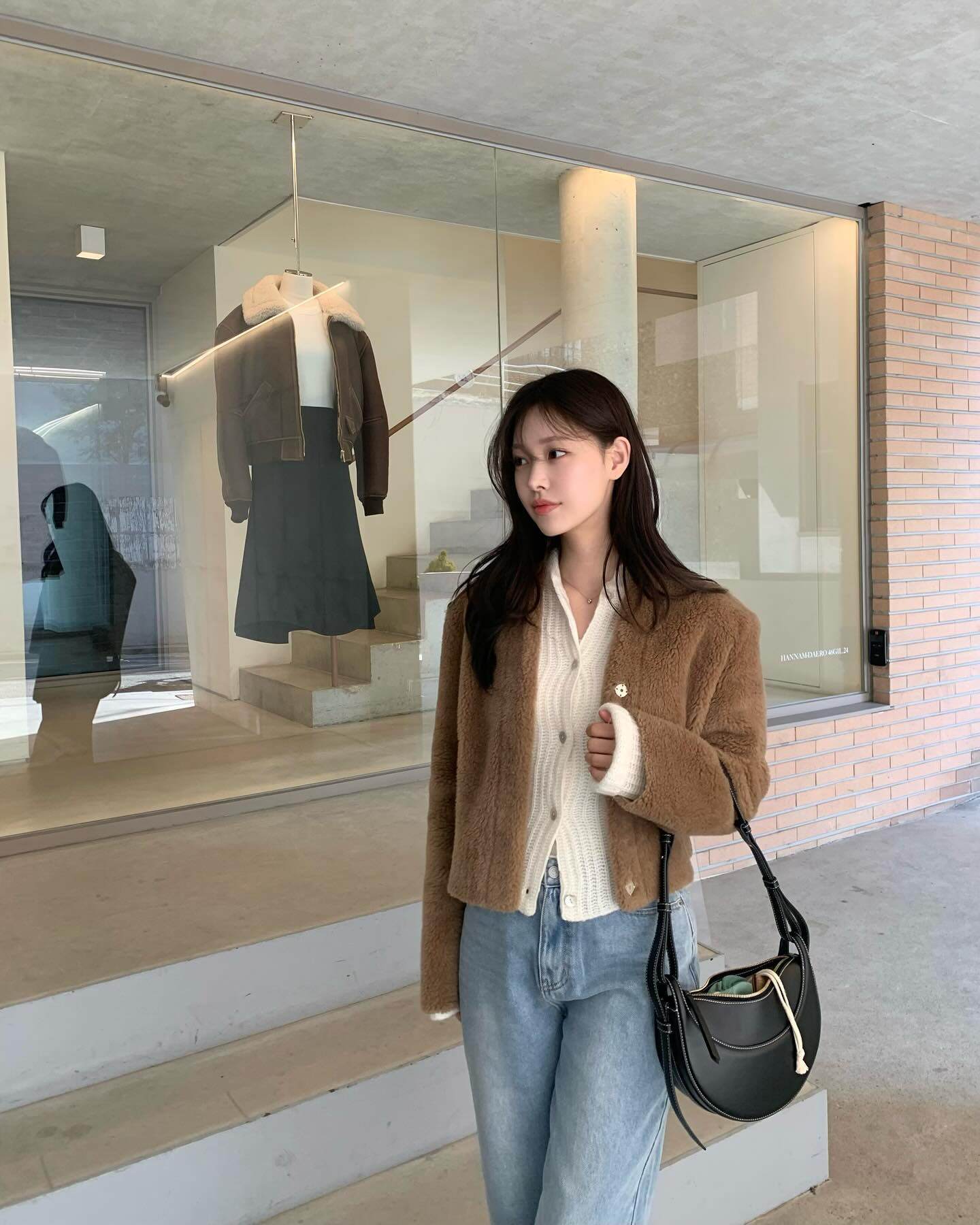 Vì sao mỹ nhân xứ Hàn ngoài 40 vẫn amp;#34;trẻ như gái đôi mươiamp;#34;? 5 items này chính là câu trả lời - 5