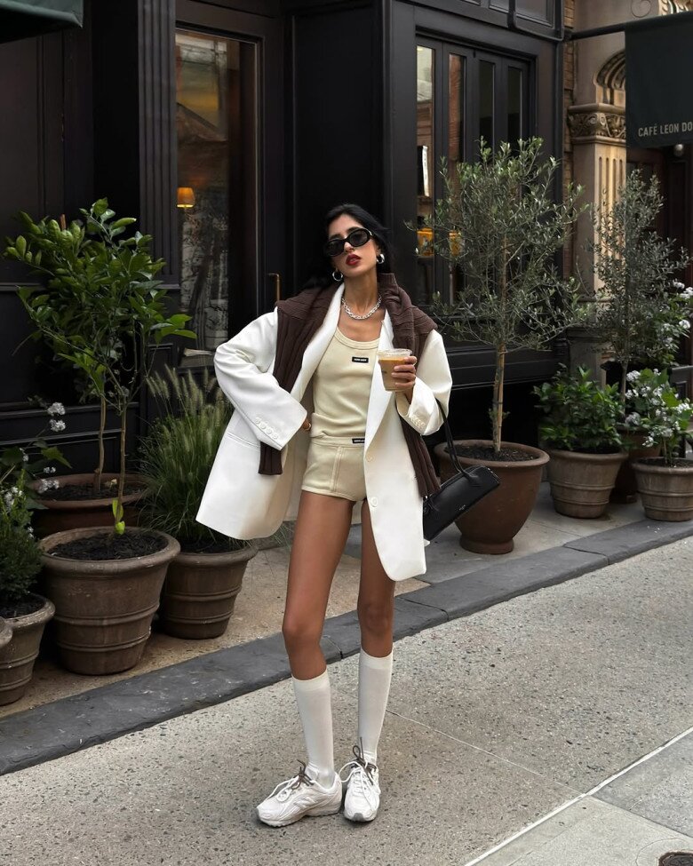 Từ ngày biết công thức phối giày với tất, tôi diện quần hay váy cũng vừa gầy vừa cao, không còn tự ti - 11