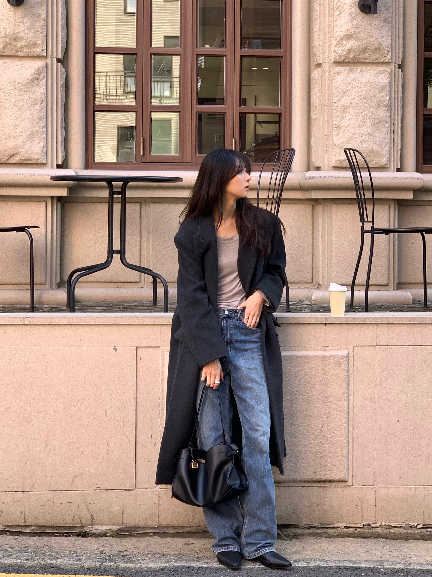 Tủ đồ toàn quần áo bình dân nhưng vẫn amp;#34;sang ngầmamp;#34; nhờ 5 món được xem như amp;#34;bảo chứngamp;#34; mặc đẹp - 6