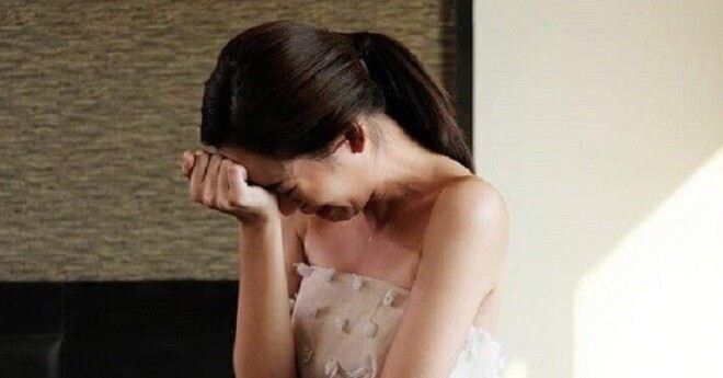 Tôi mở kiện hàng ra và cả thế giới như sụp đổ. (Ảnh minh họa)