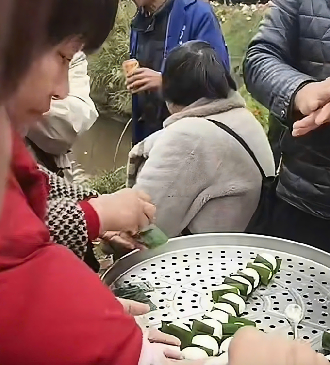 Món bánh diệp nhi bá. Ảnh: 163