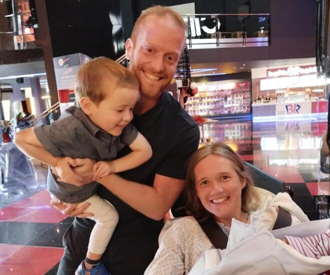 Sản phụ hạnh phúc sau ca sinh nở đặc biệt.