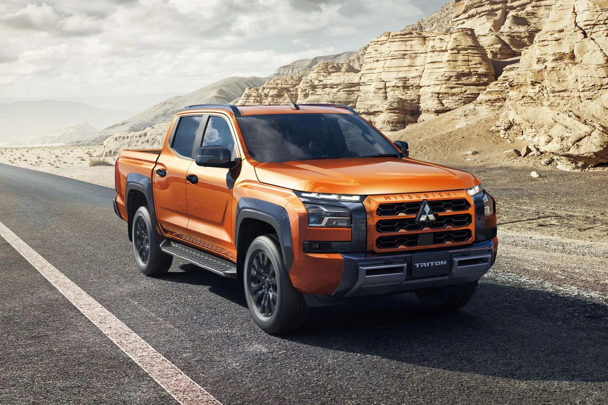 Mitsubishi Triton 2026 vừa nâng cấp một thứ có thể thấy trên Lexus, khắc phục được điểm yếu lớn của bán tải, người ngồi sẽ đỡ mệt và say hơn- Ảnh 1.