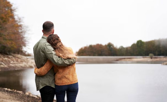 Nam Bọ Cạp có khát vọng mạnh mẽ trong tình yêu và thường yêu bằng tất cả cảm xúc. Ảnh minh họa