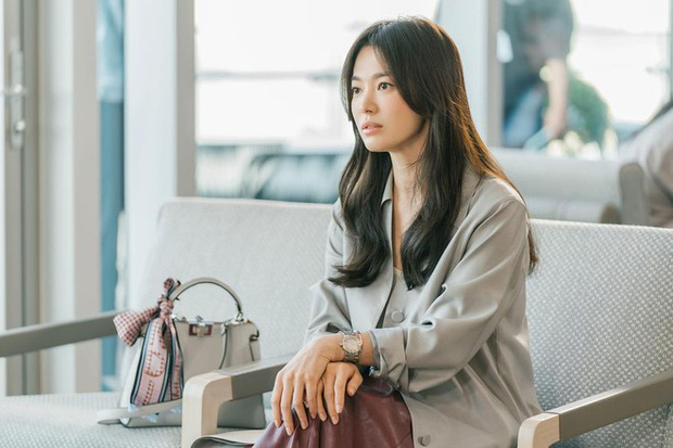 Bỏ túi tủ đồ của hội mỹ nhân Hàn cho dịp Tết: Han So Hee, Song Hye Kyo xinh hết nấc nhưng chưa bằng 1 cô idol diễn dở - Ảnh 9.