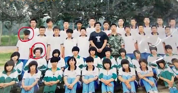 Cặp đôi học chung lớp trở thành vợ chồng, zoom tấm ảnh chụp chung 11 năm trước mà ngỡ ngàng: Đúng là duyên trời định! - Ảnh 2. Cặp đôi học chung lớp trở thành vợ chồng, zoom tấm ảnh chụp chung 11 năm trước mà ngỡ ngàng: Đúng là duyên trời định! - Ảnh 2.