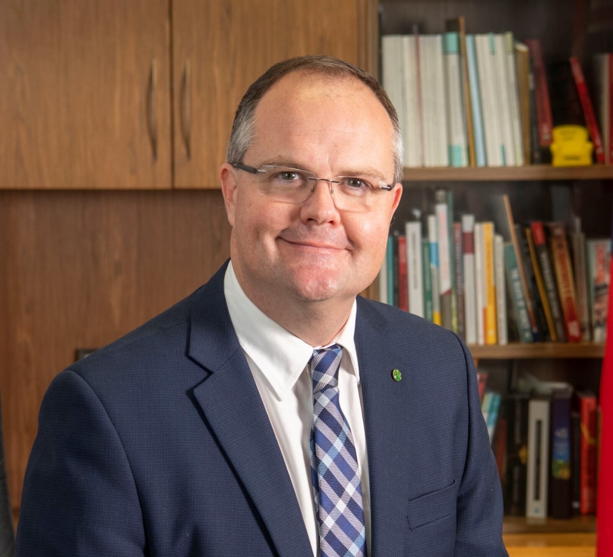 Ông Ted O'Brien, Chủ tịch Ủy ban Thường trực Hỗn hợp về Ngoại giao, Quốc phòng và Thương mại của Quốc hội Australia. 
