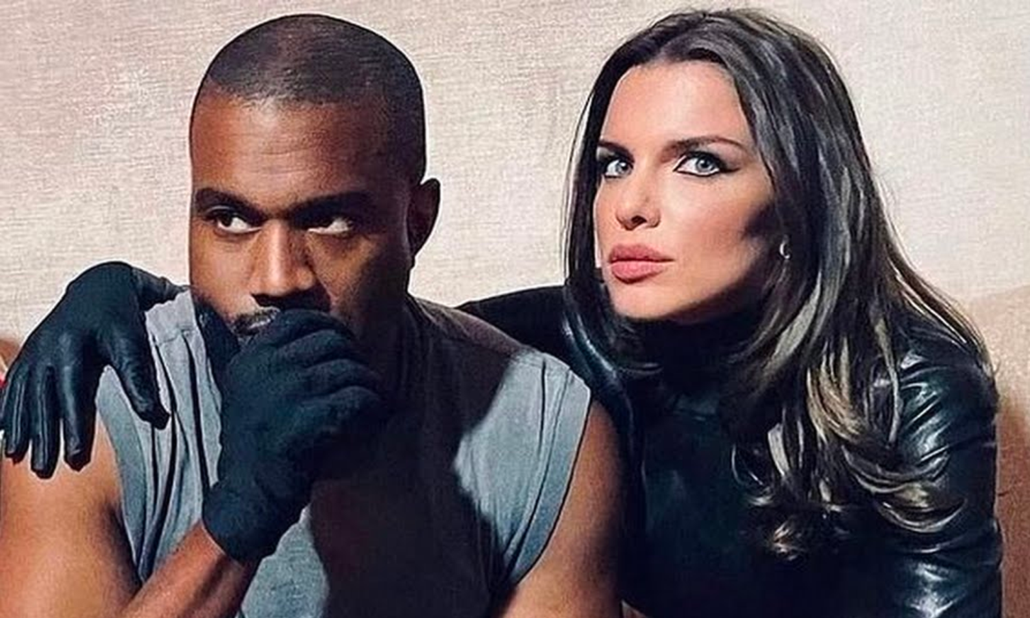 Kanye West (trái) và Julia Fox chia tay sau sáu tuần hẹn hò, Ảnh: Image Magazine