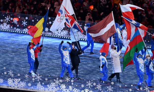 Rực rỡ sắc màu tại Lễ bế mạc Thế vận hội mùa đông Bắc Kinh 2022 - Ảnh 3.