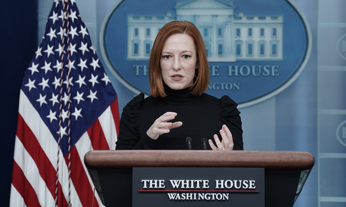 Thư ký báo chí Nhà Trắng Jen Psaki trong cuộc họp báo ngày 8/2. Ảnh: Reuters.