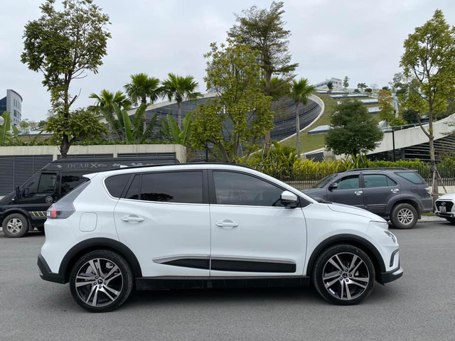 VinFast VF e34 đầu tiên được bán lại với giá hơn 500 triệu đồng - Ảnh 5. VinFast VF e34 đầu tiên được bán lại với giá hơn 500 triệu đồng - Ảnh 5.