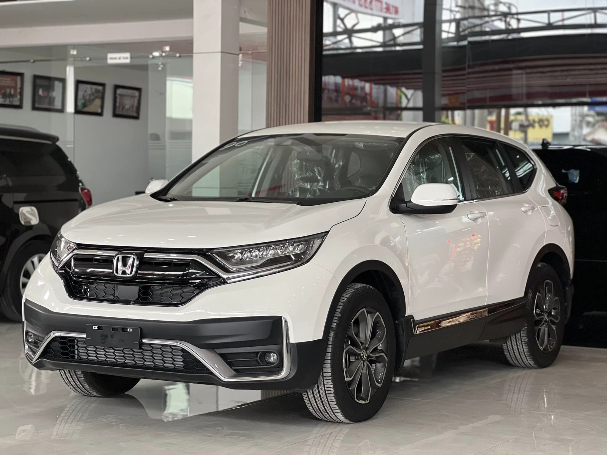 Honda CR-V, City giảm giá cao nhất hơn 130 triệu đồng nhưng người mua phải đáp ứng được 1 điều kiện - Ảnh 2.