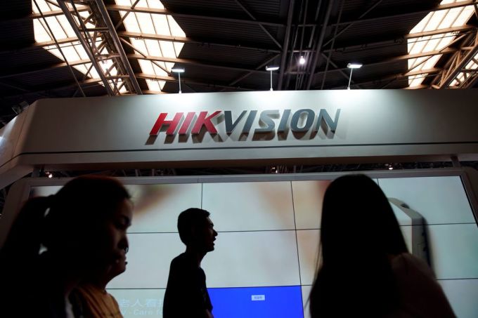 Gian hàng của HIKVision tại triển lãm an ninh ở Thượng Hải, Trung Quốc năm 2019. Ảnh: Reuters.