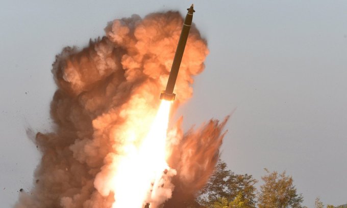 Pháo phản lực siêu lớn của Triều Tiên trong vụ thử năm 2019. Ảnh: KCNA.
