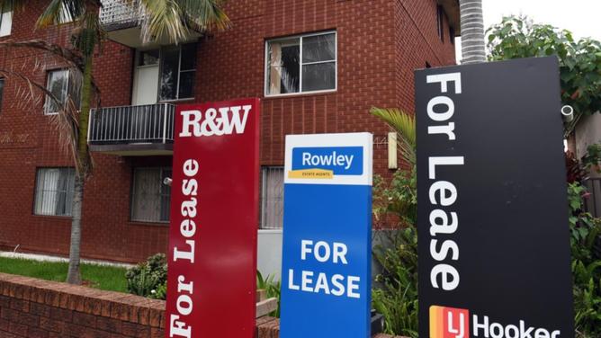 Regional suburbs have recorded the sharpest growth in house rents over 12 months. (Mick Tsikas/AAP PHOTOS)
