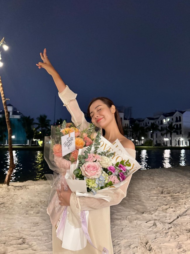 Huyền Lizzie: amp;#34;Năm Giáp Thìn, mẹ con tôi chọn đón Tết ở một nơi xaamp;#34; - 4